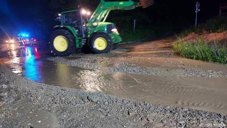 Včerajšnje močno neurje v Motniku (57)